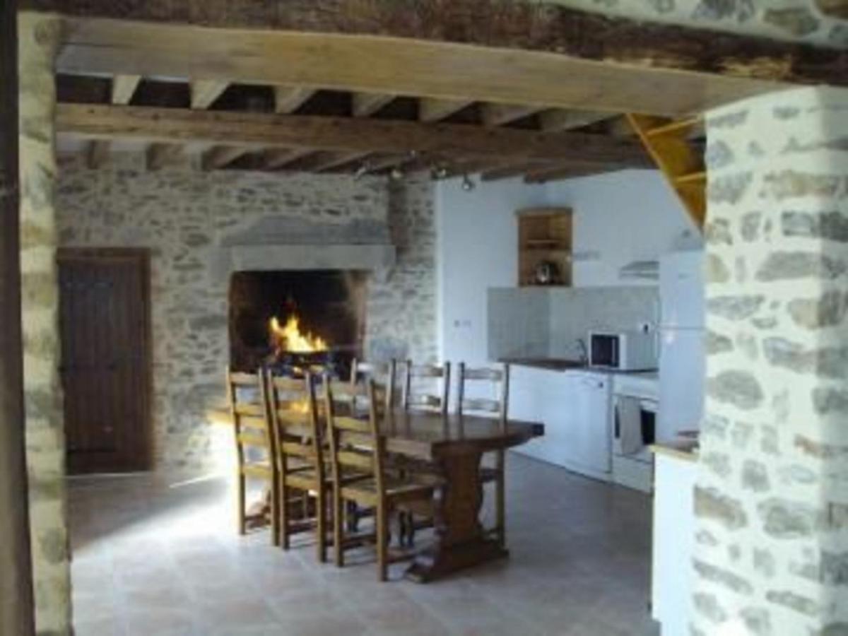 Gite De Charme Renove Avec Cheminee, Terrasse Et Proche Randonnees - Capacite 13 Pers. - Fr-1-410-179 Saint-Léonard-des-Bois Exteriér fotografie