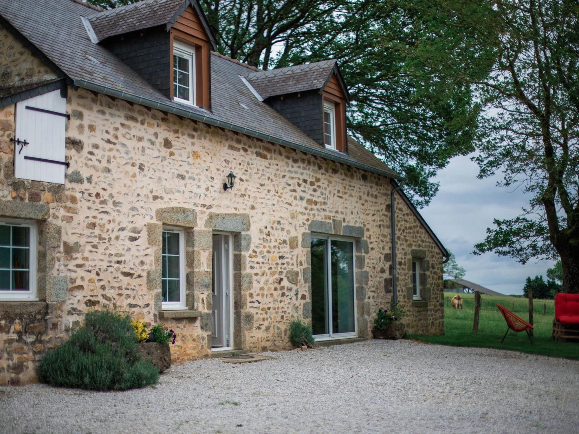 Gite De Charme Renove Avec Cheminee, Terrasse Et Proche Randonnees - Capacite 13 Pers. - Fr-1-410-179 Saint-Léonard-des-Bois Exteriér fotografie