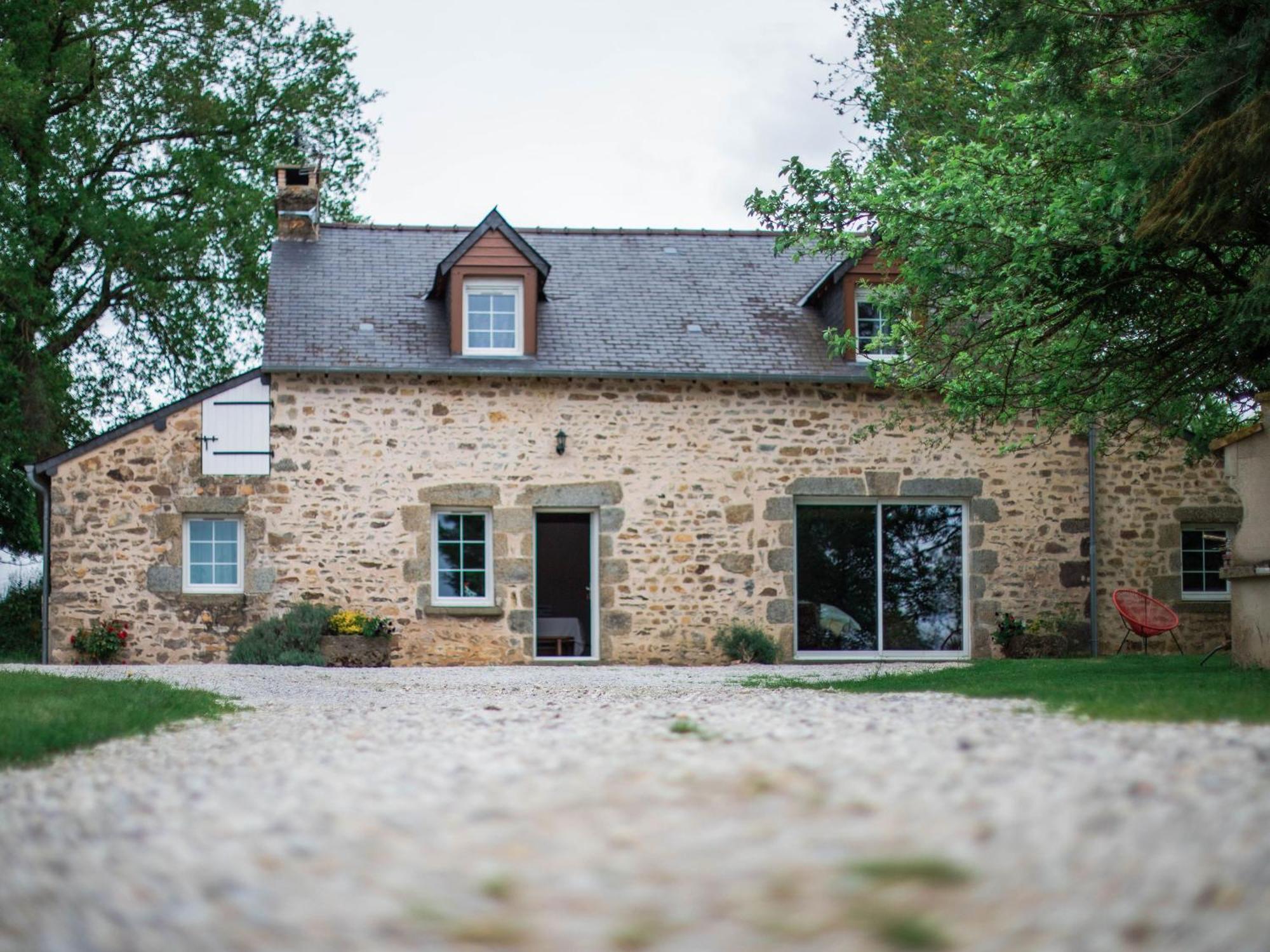 Gite De Charme Renove Avec Cheminee, Terrasse Et Proche Randonnees - Capacite 13 Pers. - Fr-1-410-179 Saint-Léonard-des-Bois Exteriér fotografie